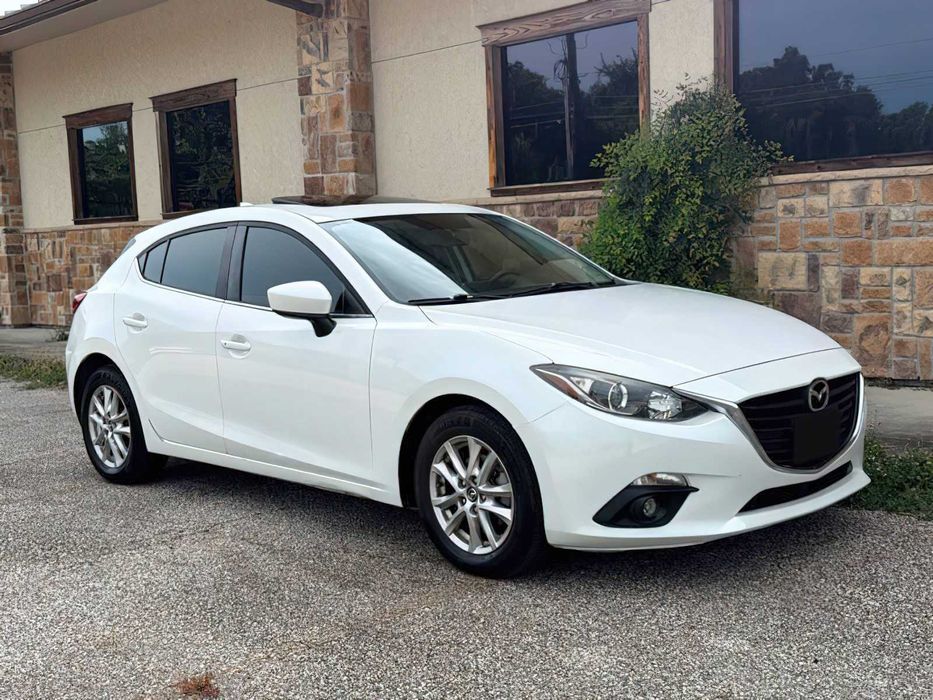 Mazda 3      2016