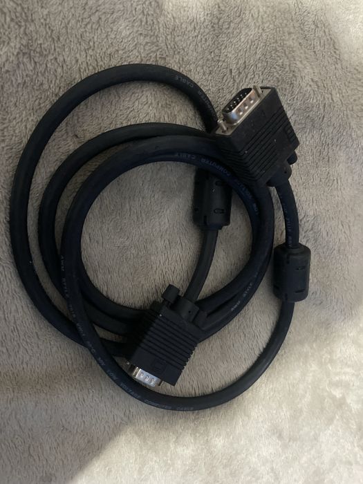 Cabos VGA Azul e Creme