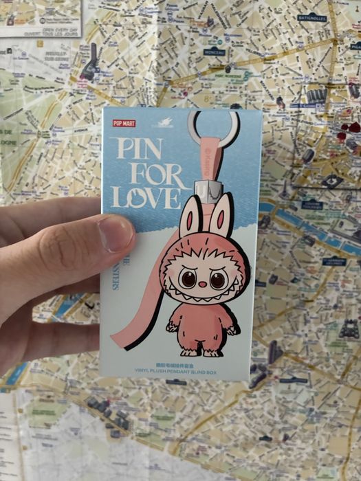 POP MART THE MONSTER PIN FOR LOVE ラブブ　W THE MONSTER PIN FOR LOVE SERIES - Vinyl Plush Pendant blind