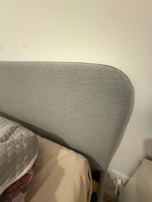 Cama de casal IKEA