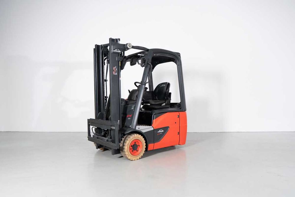 Empilhador Linde E14-02 - 1400 kg | usado