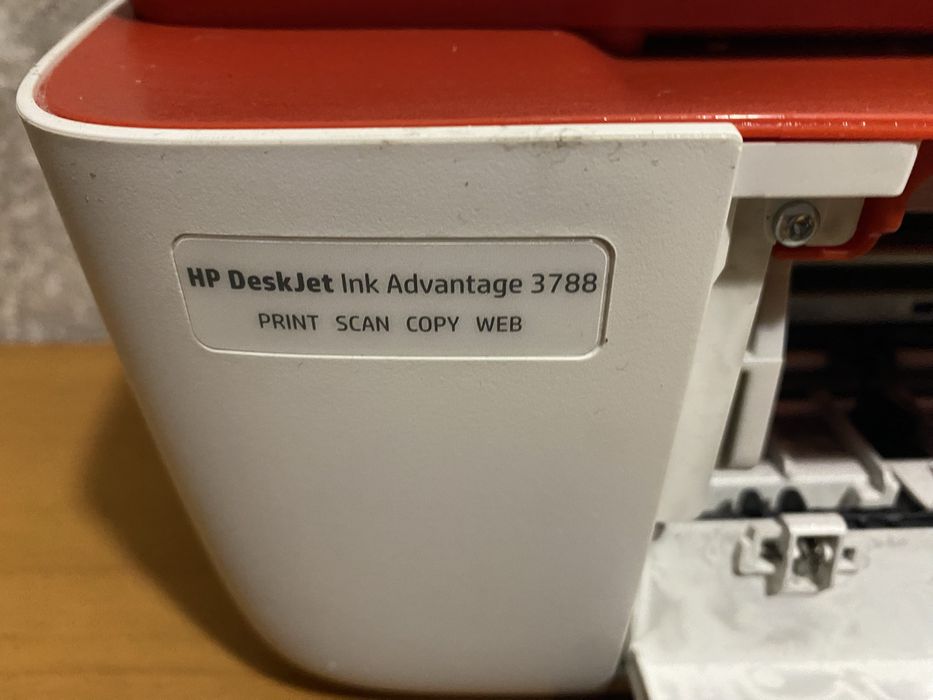 Принтер  HP DeskJet Ink Advantage 3788