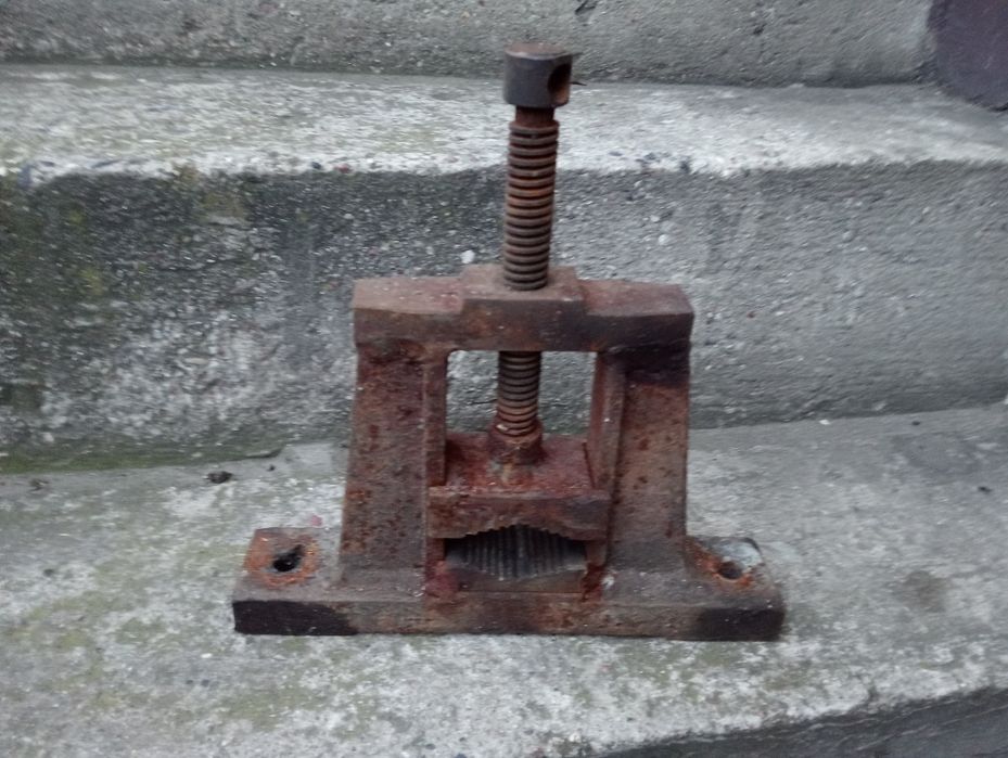 Stare imadło do rur