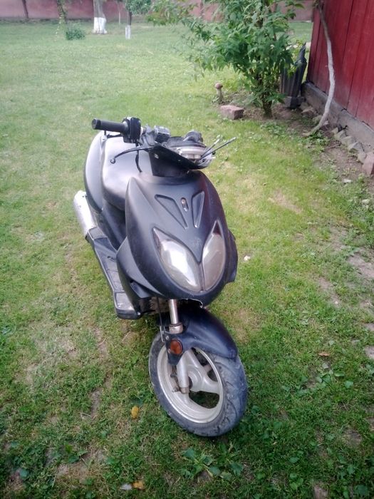 Продам скутер 80сс не находу