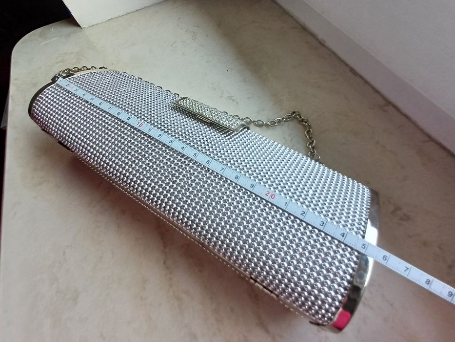 Torebka kopertówka srebrna