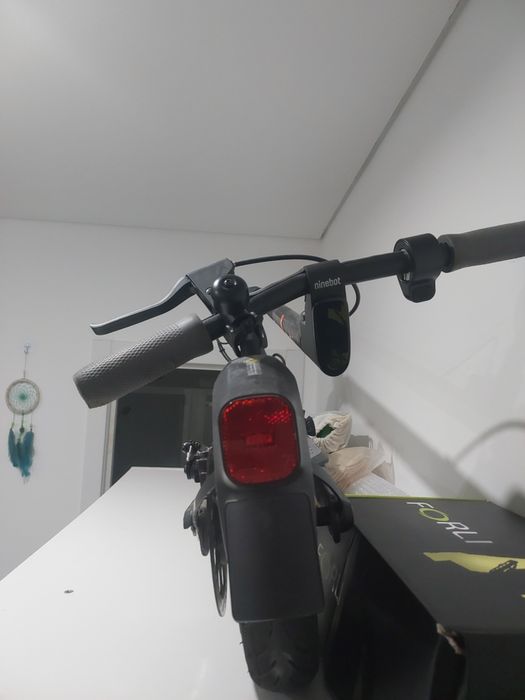 Trotinete Segway Ninebot E2 + 1 Pneu
