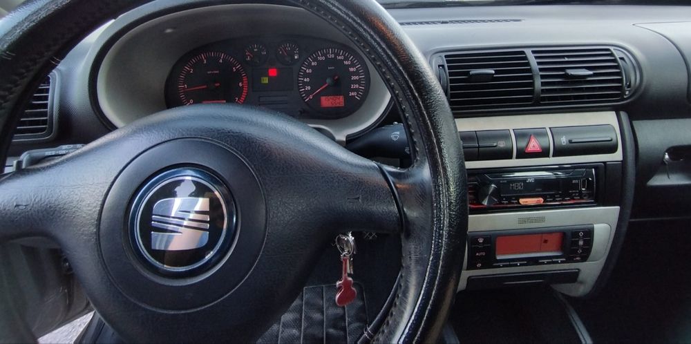 SEAT Leon 1M 1.4 16V