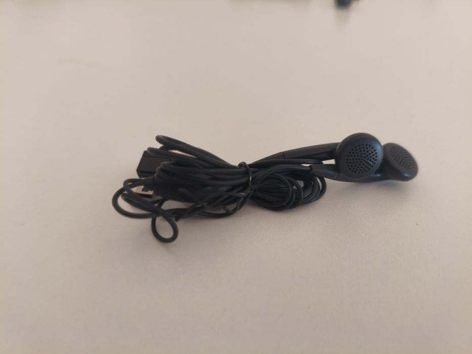 Auriculares STEREO com microfone