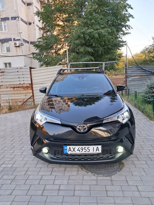 Продам Toyota Ch-R