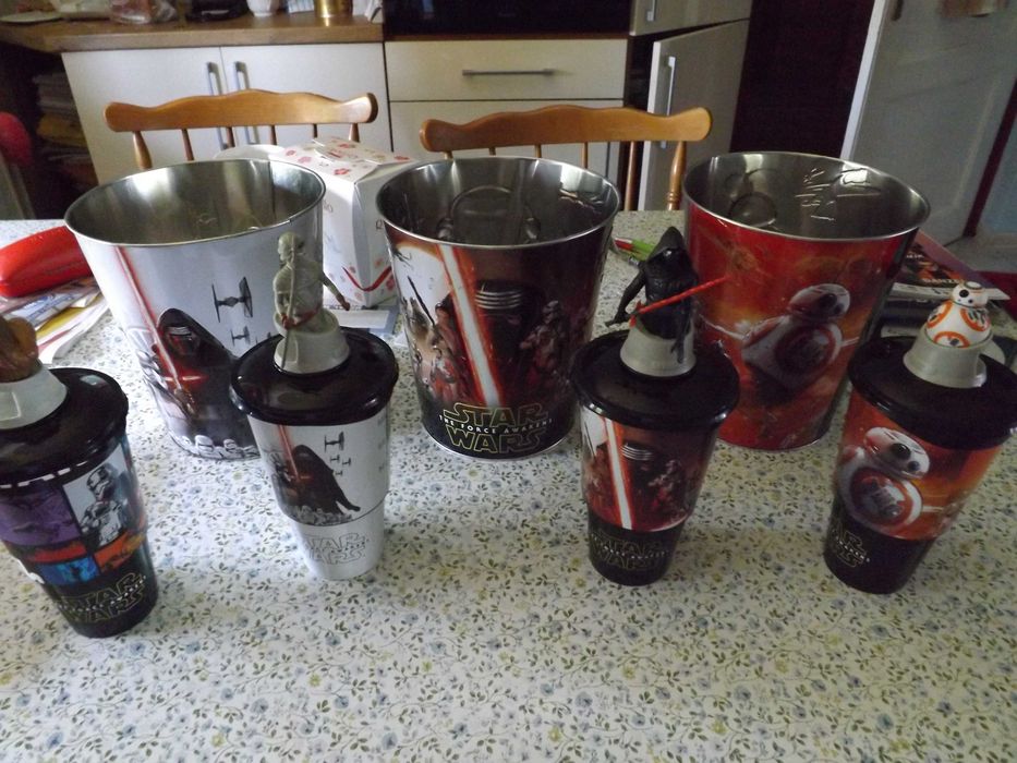 Kubełek na pop corn, kubki kinowe, figurki star wars