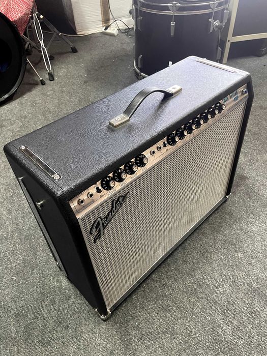 Fender '68 Custom Twin Reverb – Como Novo + Acessórios Originais