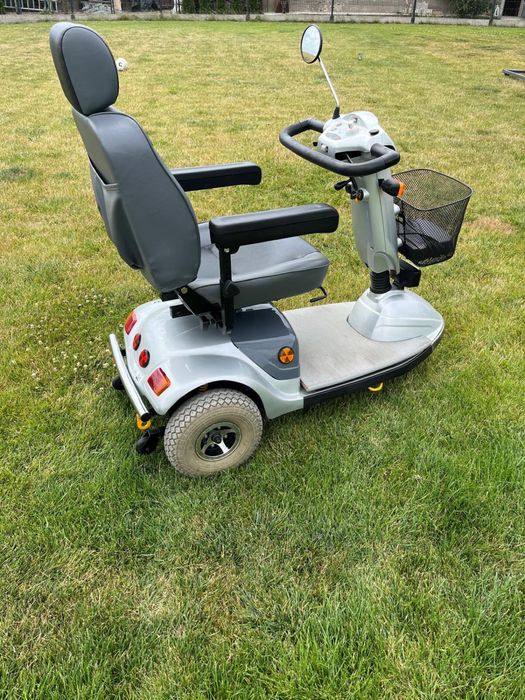 Wózek inwalidzki elektryczny