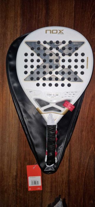 Raquete NOX AT10 Genius 12K  By Agustin Tapia 2026