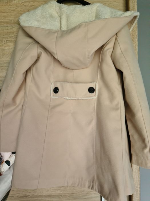 Płaszcz beżowy z kapturem