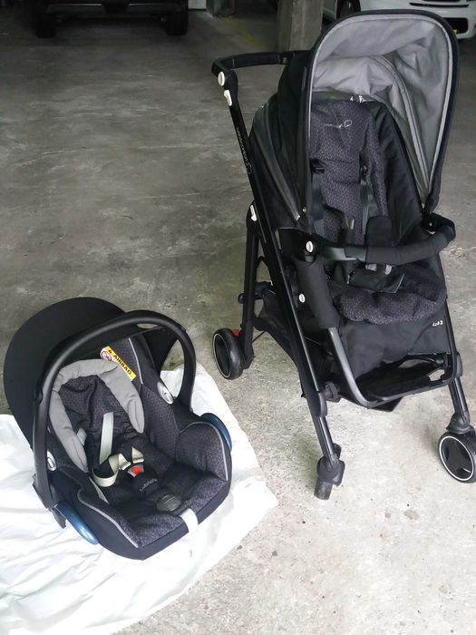 Carrinho de bebé de passeio e ovo