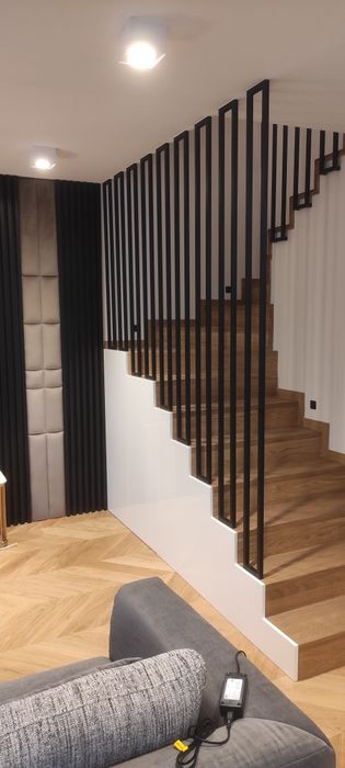 Balustrady wewnętrzne zewnetrzne
