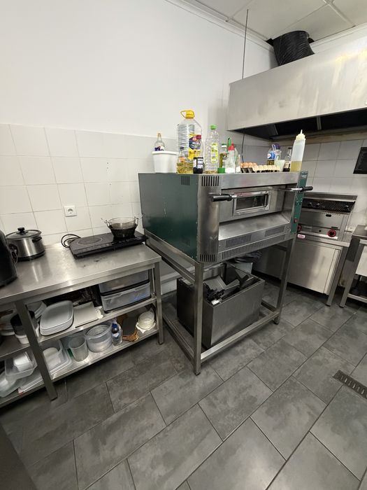 Hamburgueria e pizzaria