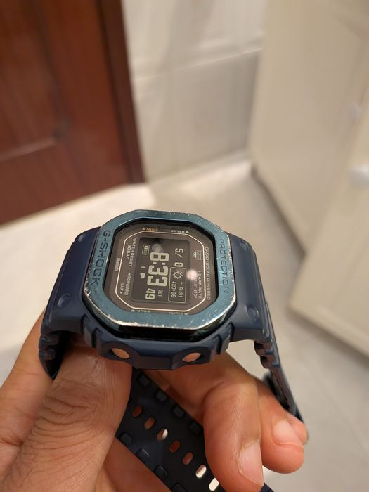 Casio G-Shock DW-H5600 com monitor de frequência cardíaca