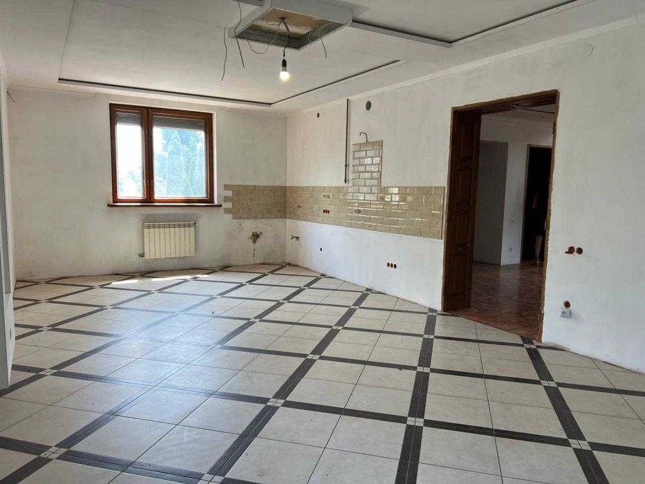 Продаж будинку біля Львова , с. Вислобоки