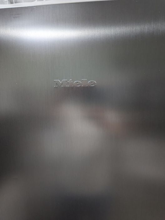 Морозильная камера 7ка Miele FN 4372 D el