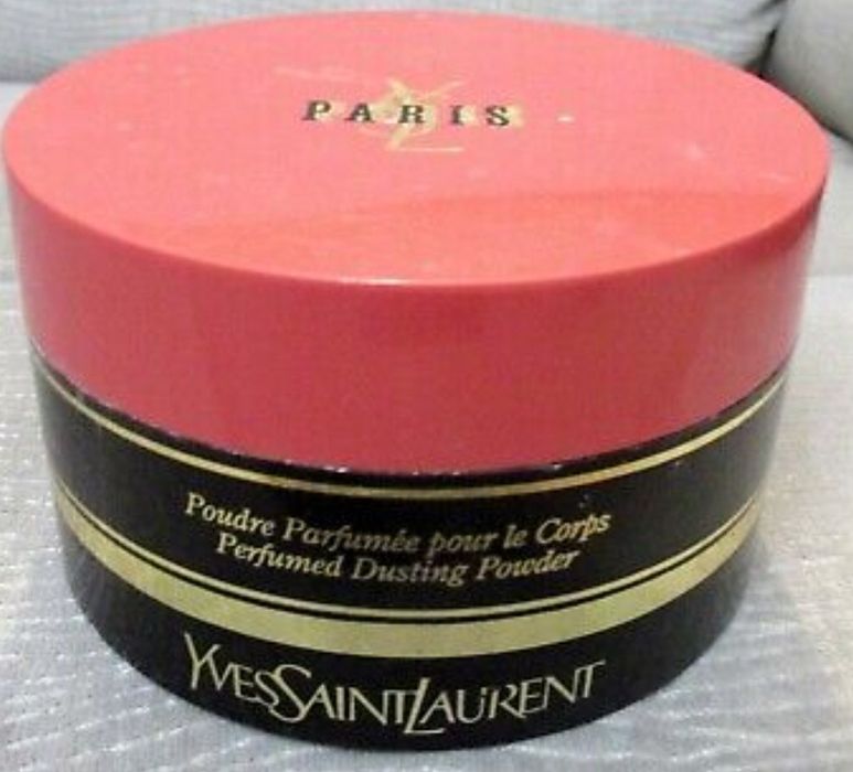 Pó perfumado Paris de YSL
