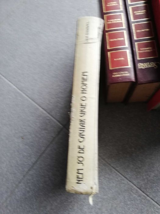 Livros vários antigos