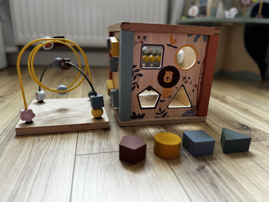 Drewniana kostka edukacyjna Safari (5w1) marki Smiki
