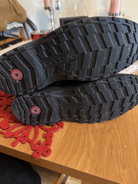 Buty ecco r 43 prawe nowe