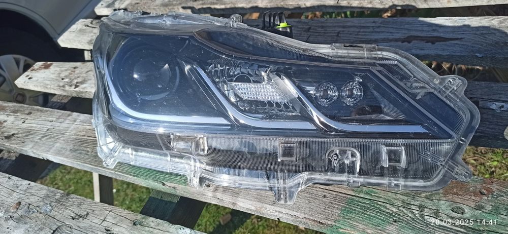 Reflektor oryg. Prawy i Lewy do Toyota Corolla 2019