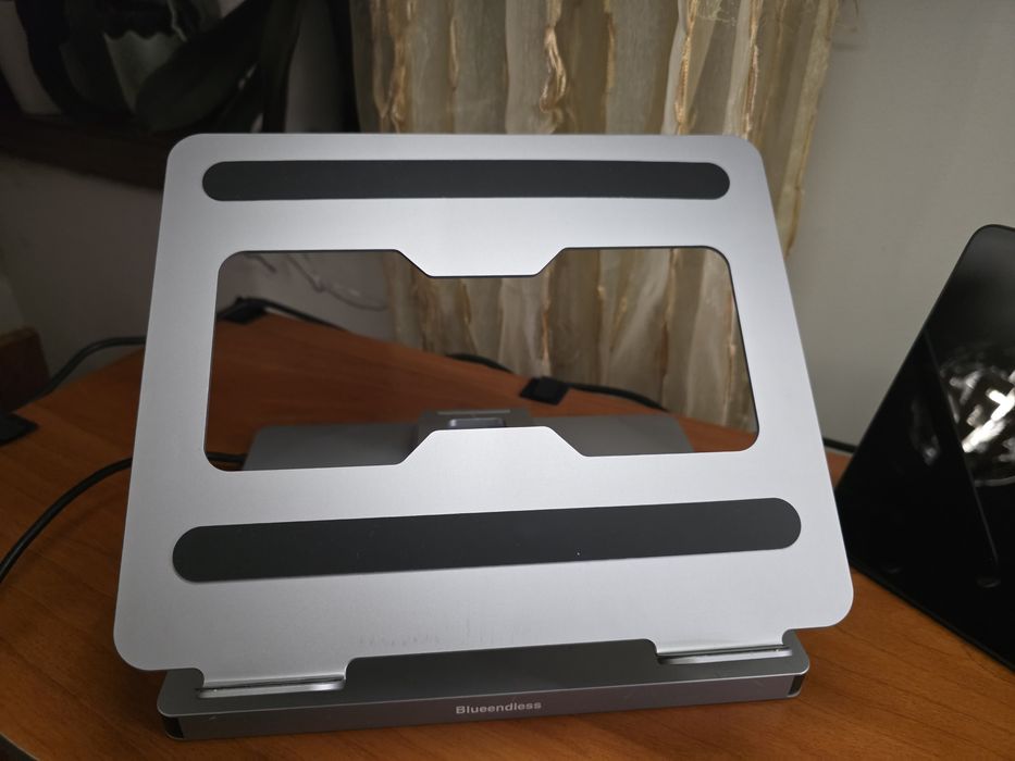 Suporte tablet ou portatil