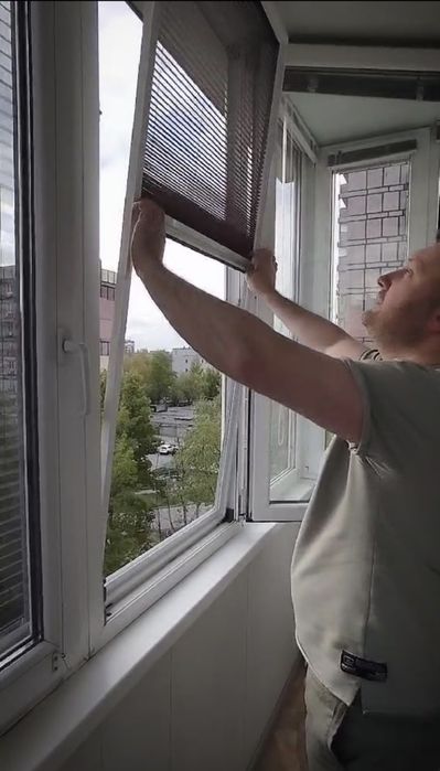Москитная сетка  плиссе Днепр. Раздвижные сетки. Изготовление, монтаж