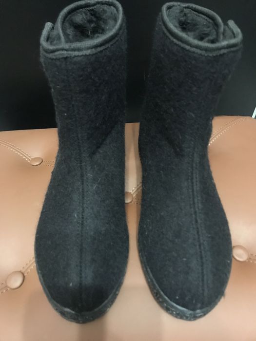 Зимові туфлі ,жіночі