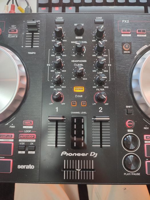 Mesa de mistura Serato DDJ-SB3