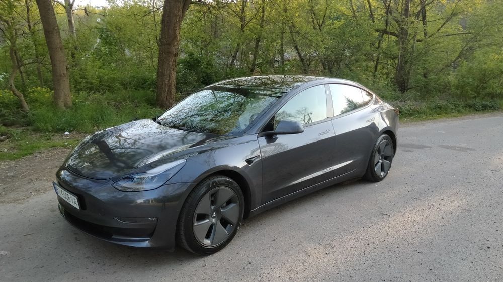 Продам Tesla Model 3 2021
