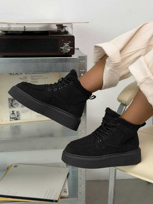 Жіночі зимові кросівки-черевики чорні високі, на хутрі, 36-41, замшеві