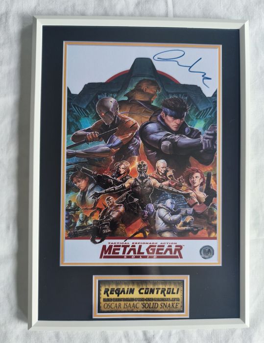 Moldura Metal Gear Solid com Autógrafo (A4)