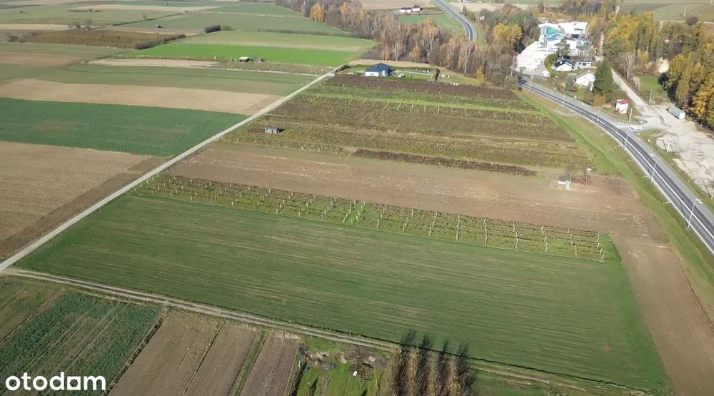 Sprzedam dwie atrakcyjne działki budowlane – 0,2200 ha każda