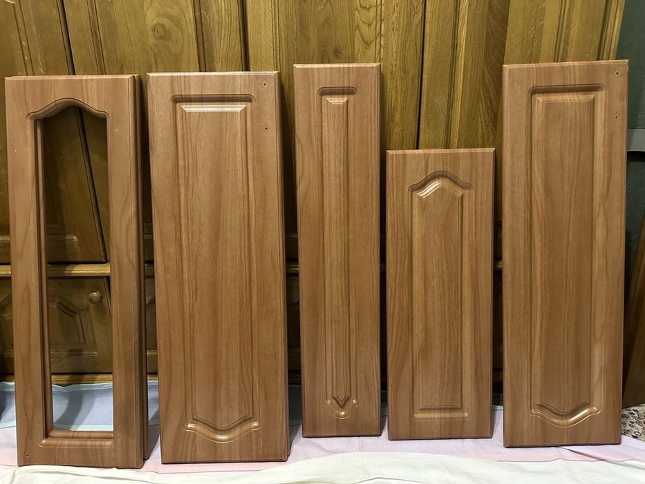 Пропонуються фасади і коррбки (від шуфляд)