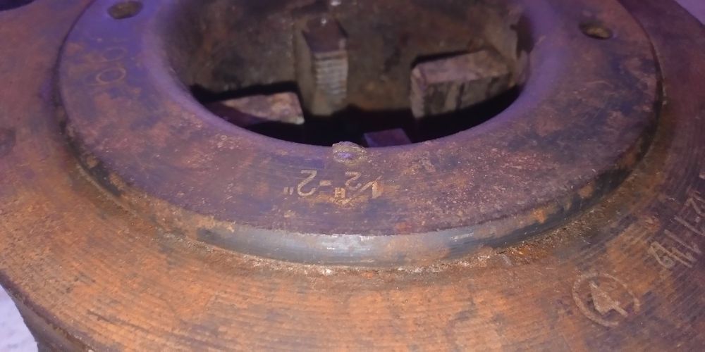 Клупп Для нарезки труб