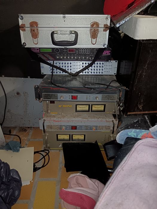 Vendo muito material musical