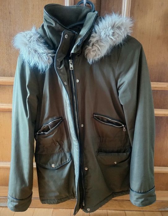 Parka Zara com pêlo