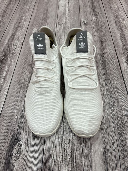 Кросівки adidas Hu