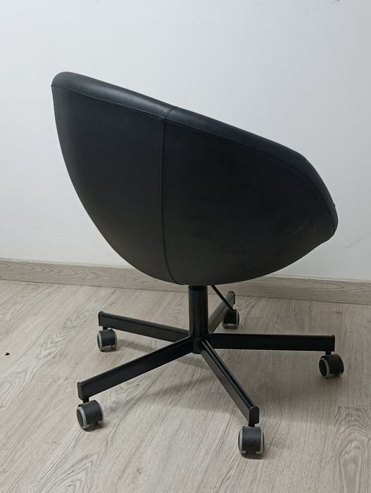 Cadeira de Escritório Moderna Preta