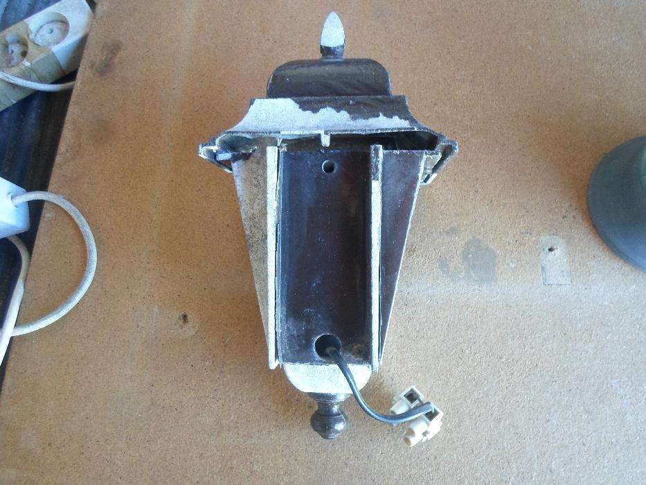 candeeiro de parede + lamparinas