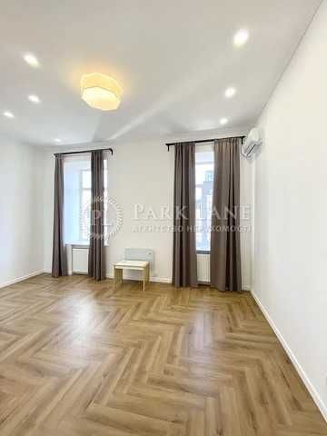 Аренда квартиры. Центр Киева. Льва Толстого. 5 комнат. Можно под офис