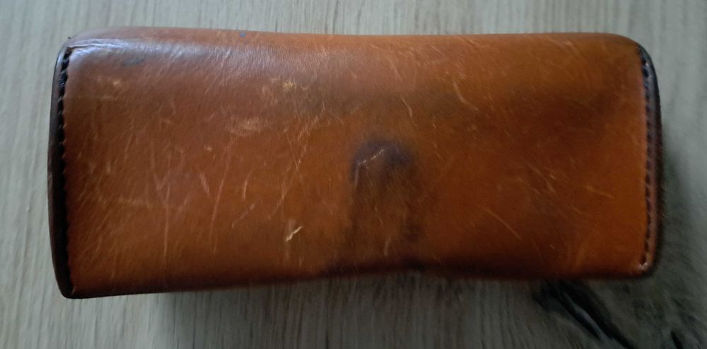 Etui na okulary przeciwsłoneczne