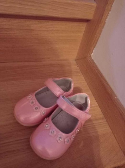 Butki lakierki, balerinki prawie nowe