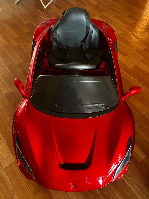 дитячий електро автомобіль