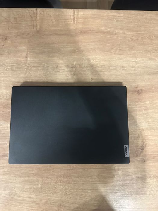 Lenovo V15 G3 ABA Ryzen 5 5625U / 16 GB RAM / 512 GB SSD / Full HD