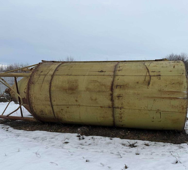 силос до цементу ємкість бочка